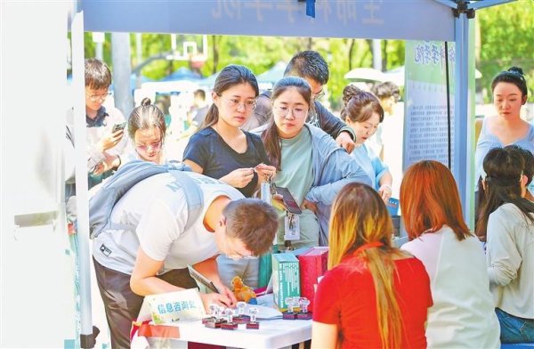 信弘配资 成长正当时&#32;未来皆可期——甘肃省各地各校“花式”开启新学期